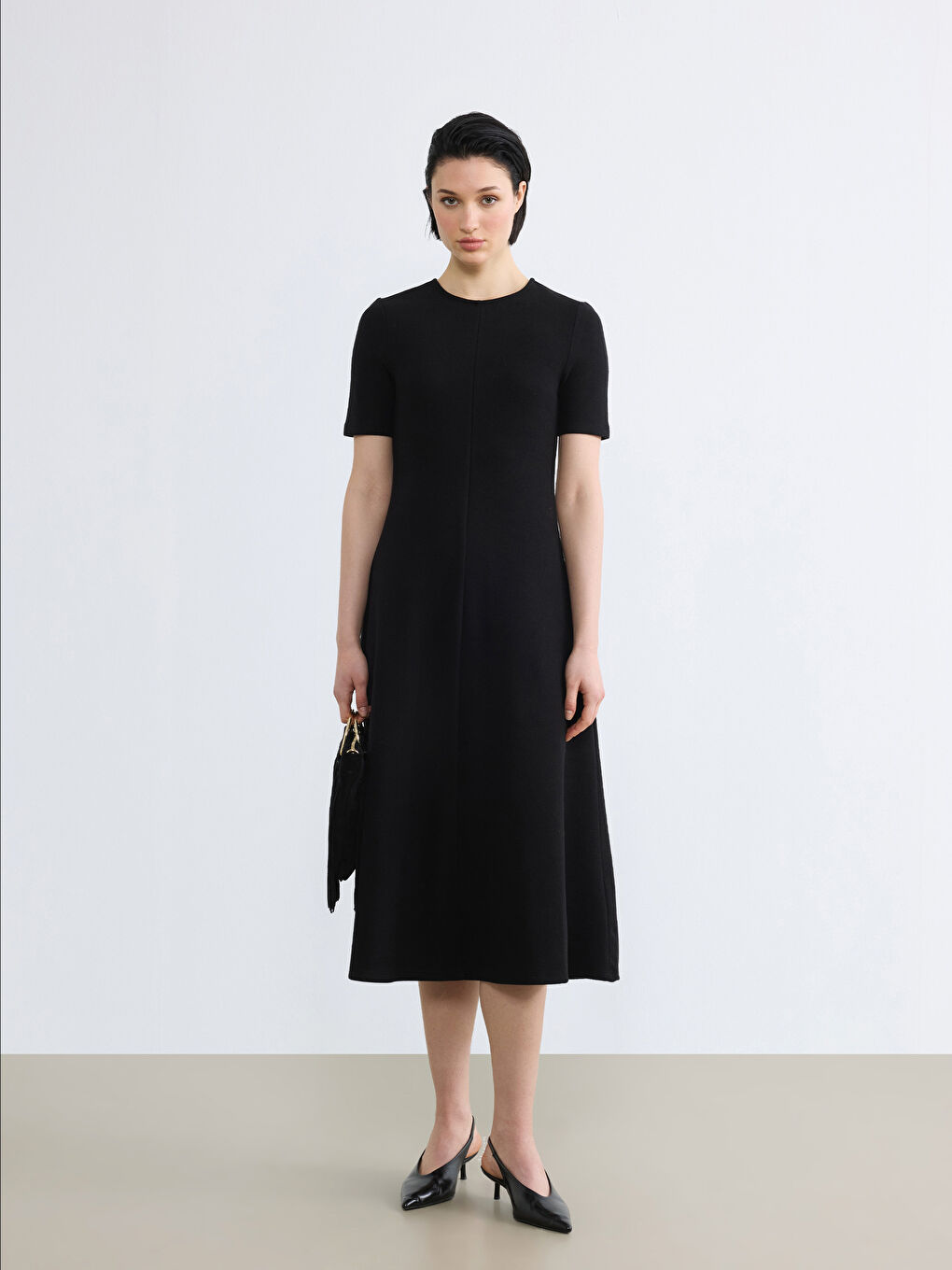 Siyah Bisiklet Yaka A Kesim Elbise-1