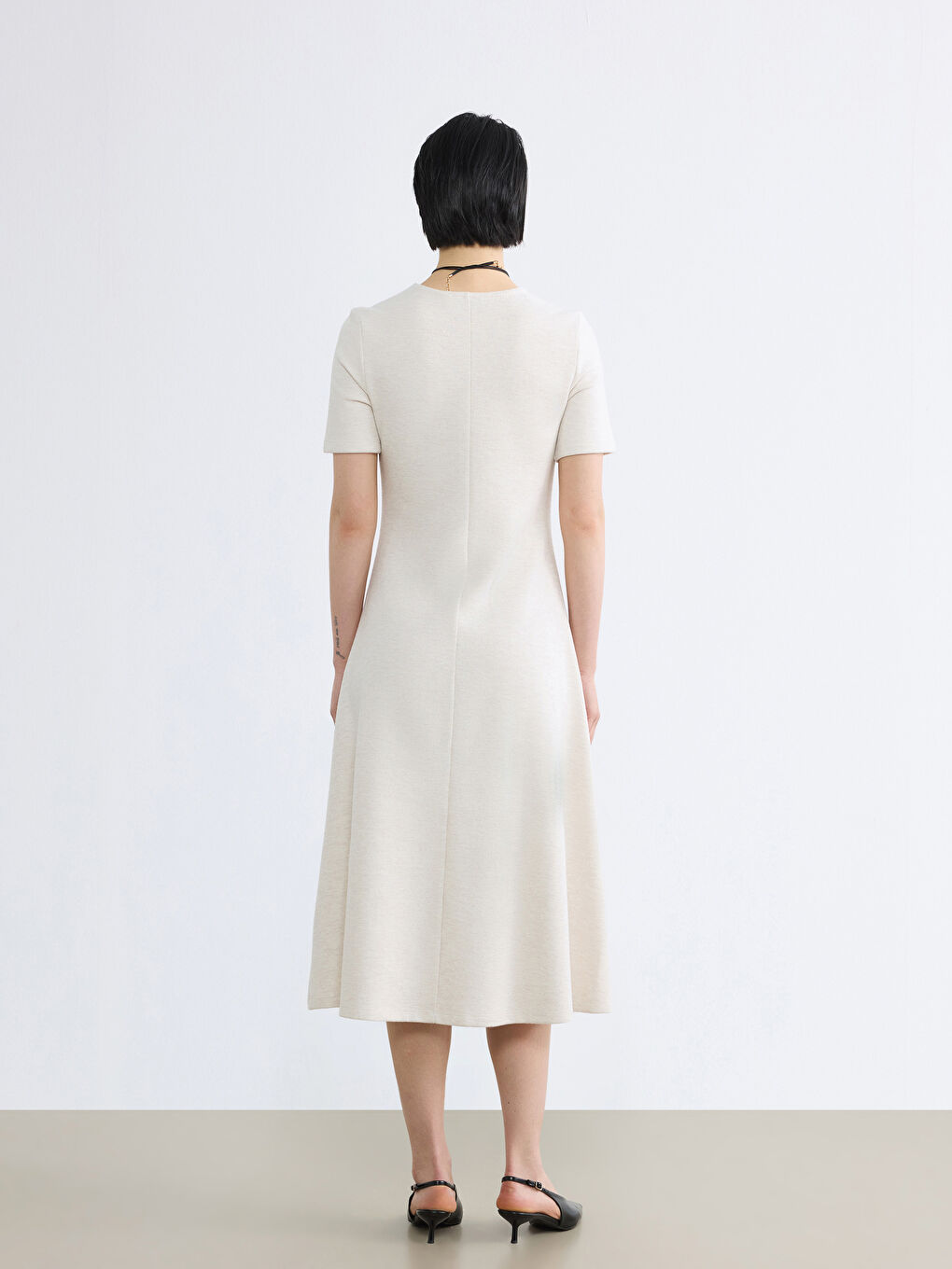 Ekru Bisiklet Yaka A Kesim Elbise-3