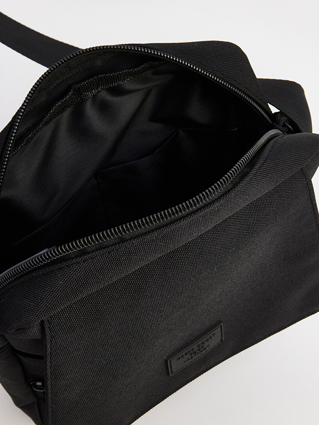 Man Black Shoulder Bag-3