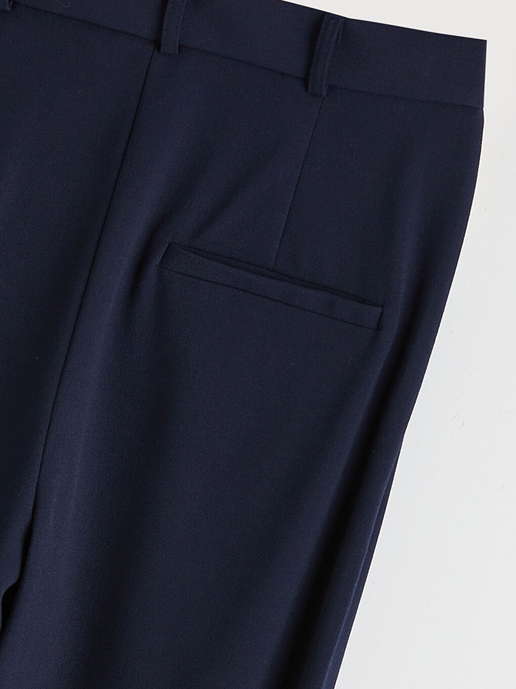 Lacivert Standart Fit Kadın Pileli Kumaş Pantolon-5