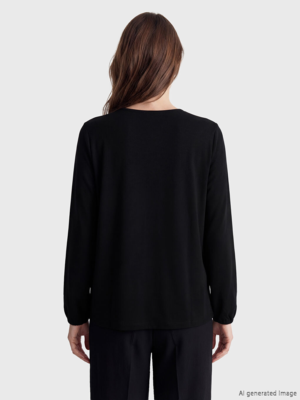 Siyah Bağlamalı Yaka Çiçek Nakışlı Bluz-3