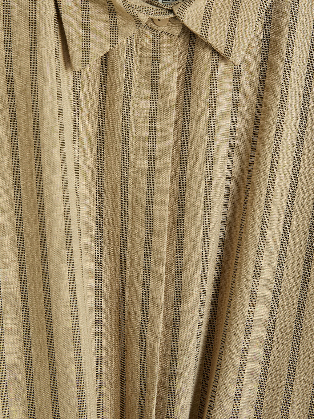 Bej Çizgili Keten Görünümlü Kadın Gömlek-2