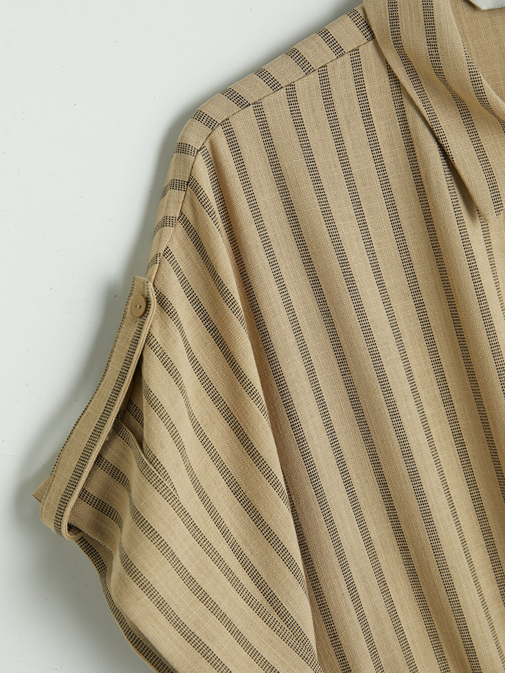 Bej Çizgili Keten Görünümlü Kadın Gömlek-3