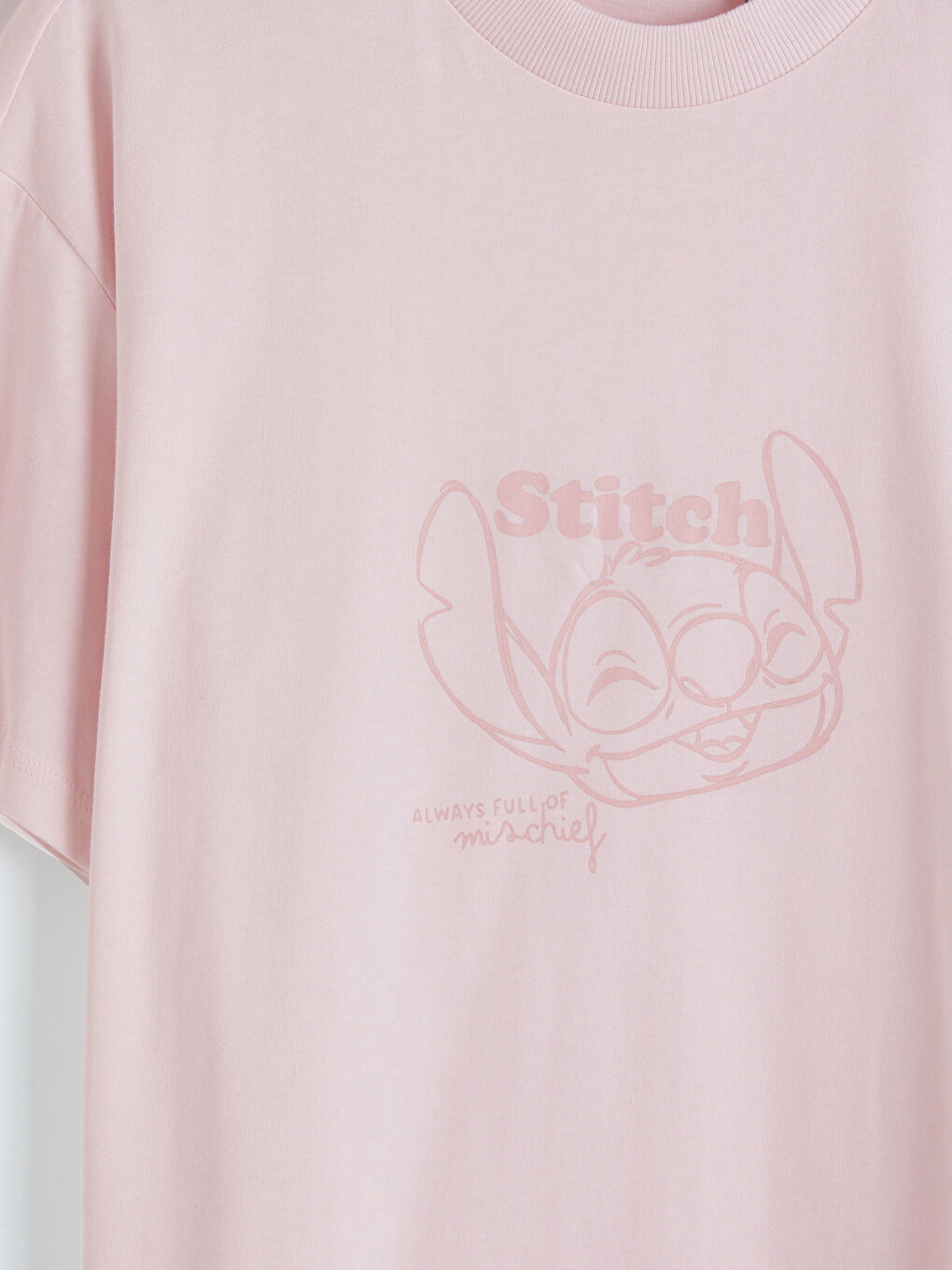 Pembe Bisiklet Yaka Stitch Baskılı Kadın Tişört	-2