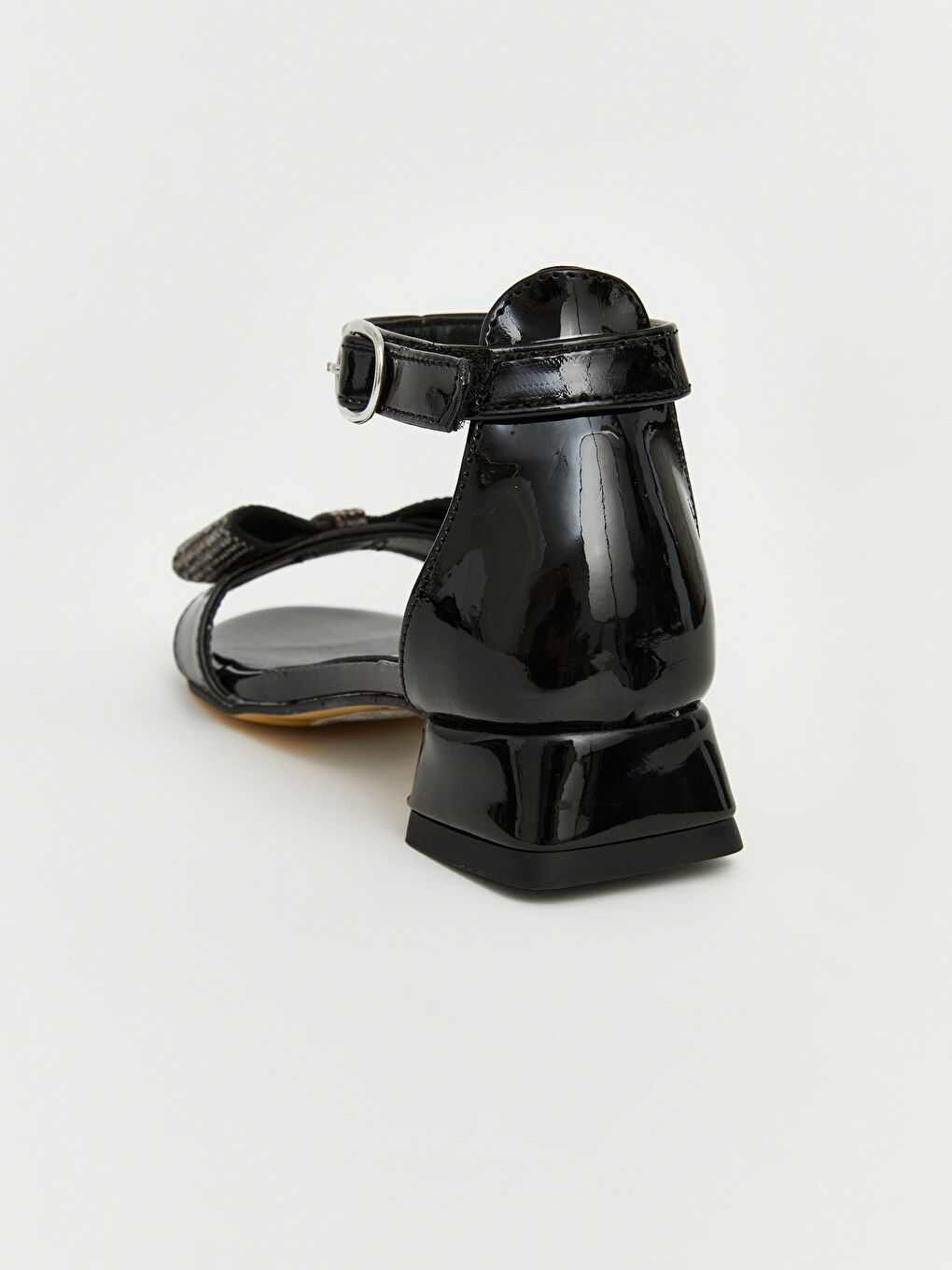 Siyah Deri Görünümlü Kız Çocuk Sandalet-4