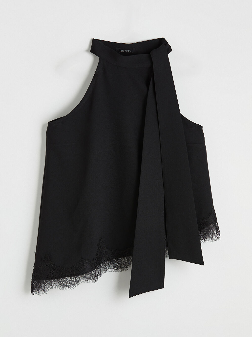 Siyah Halter Yaka Asimetrik Kesim Bluz