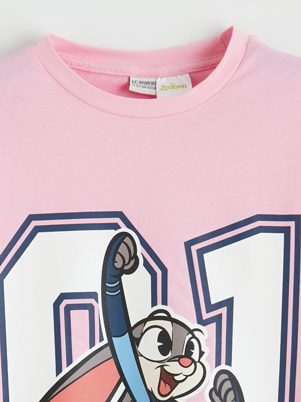 Pembe Bisiklet Yaka Zootopia Baskılı Kız Çocuk Tişört-1