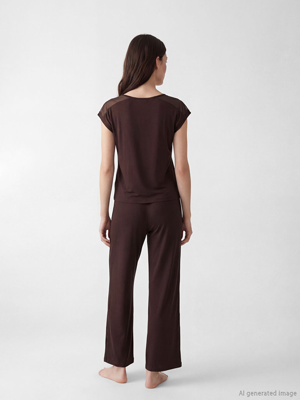 Kahverengi V Yaka Tül Detaylı Kadın Pijama Takım-3