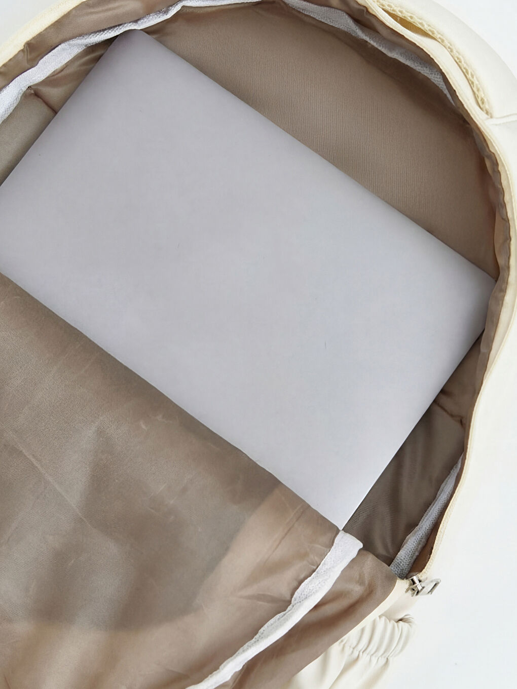 Ekru Çok Bölmeli Kadın Sırt Çantası-3