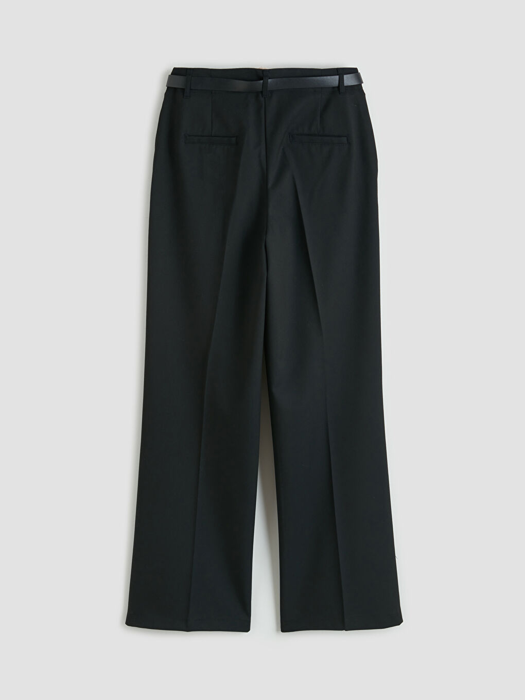 Siyah Beli Kemerli Geniş Paça Kadın Pantolon-1