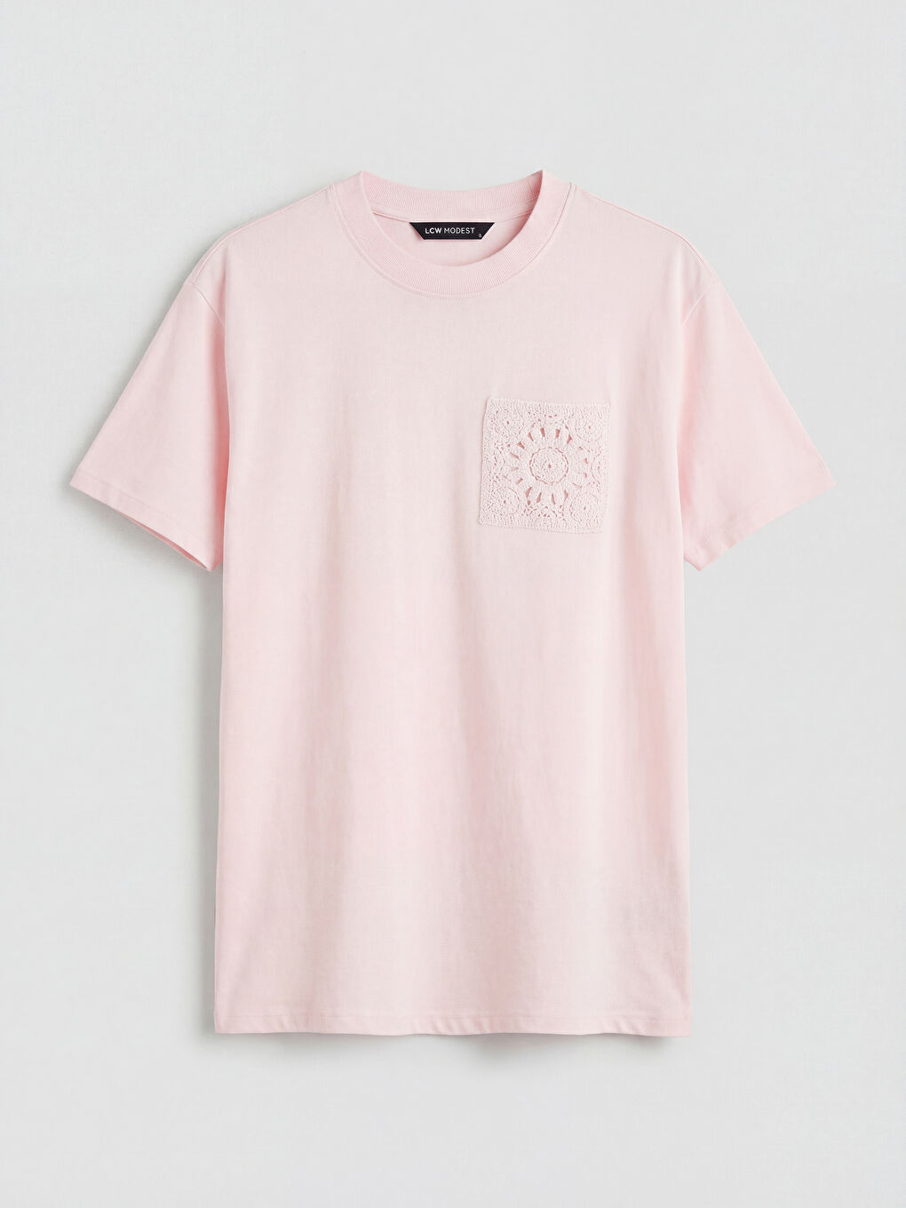 Pembe Bisiklet Yaka Dantel Nakışlı Kadın Tişört