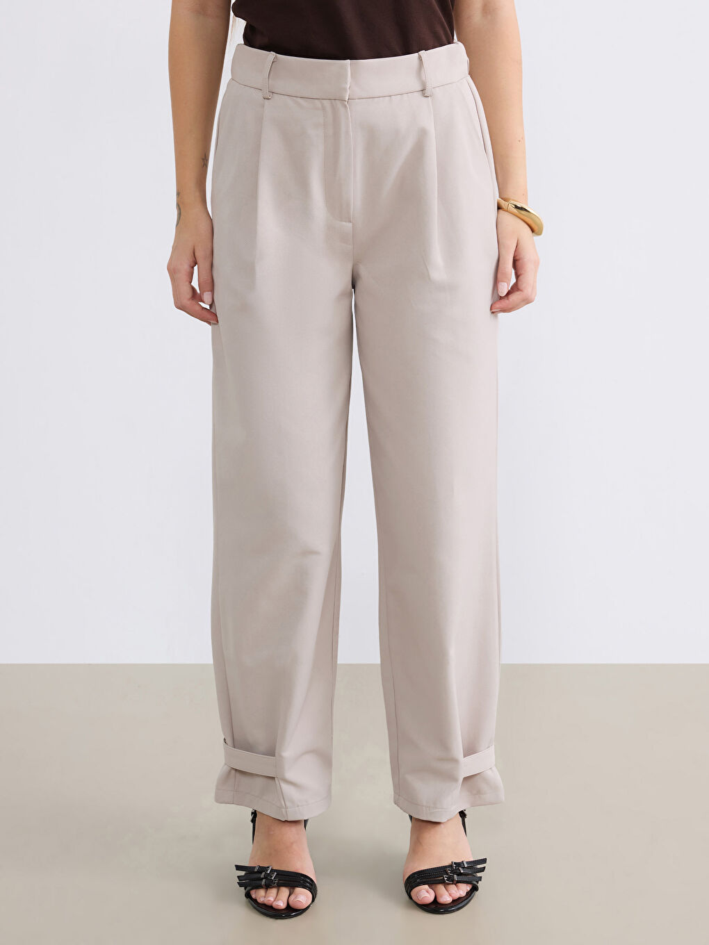 Bej Yüksek Bel Pileli Kadın Kumaş Pantolon	-1