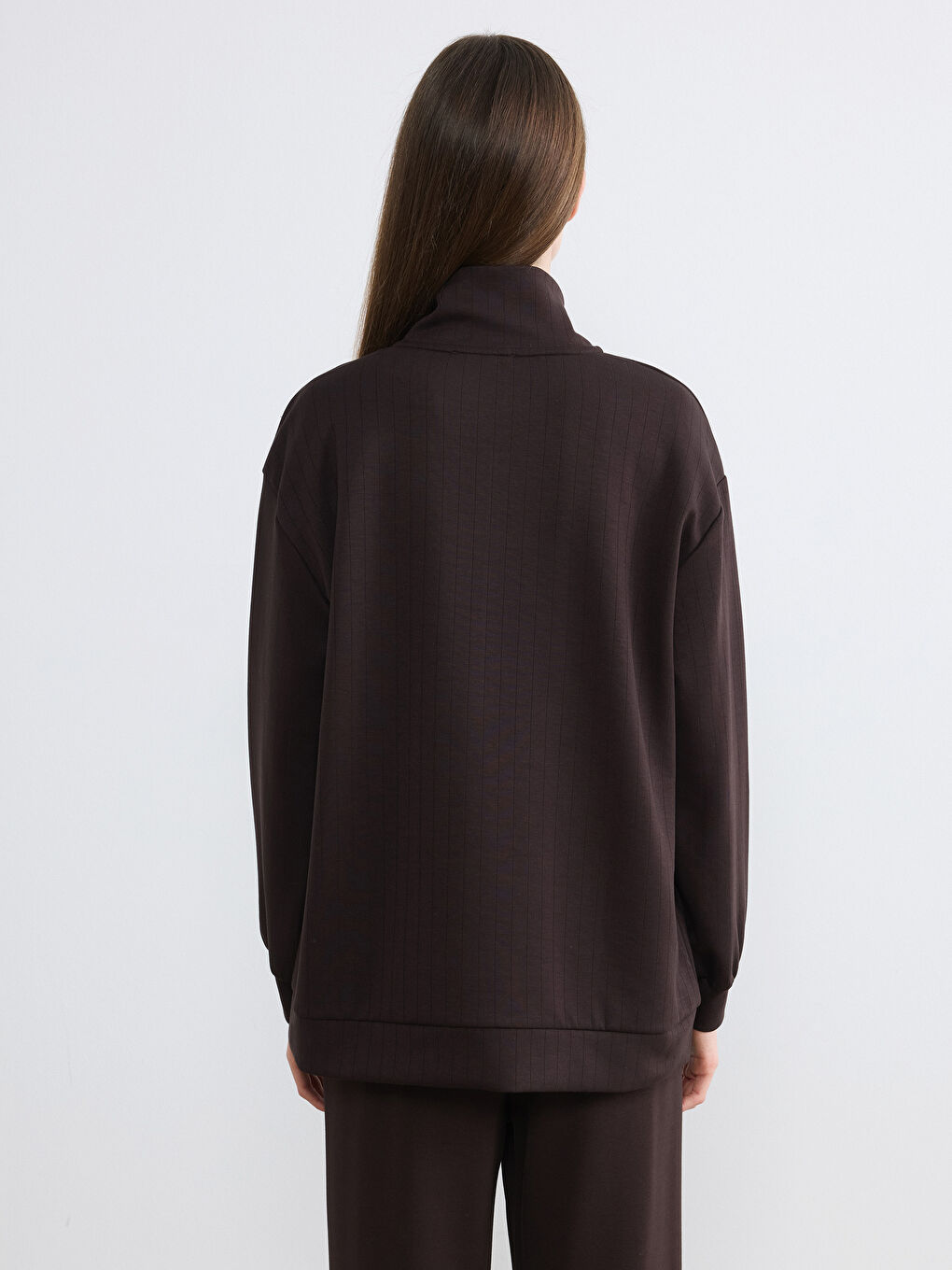 Kahverengi Dik Yaka Soft Touch Kadın Sweatshirt Tunik-3