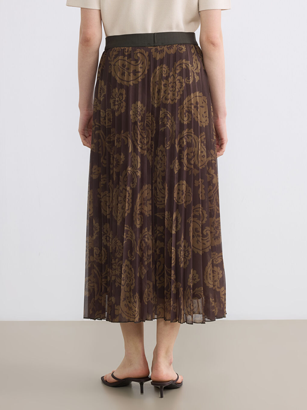 Yeşil Beli Lastikli Desenli Pileli Şifon Etek-3