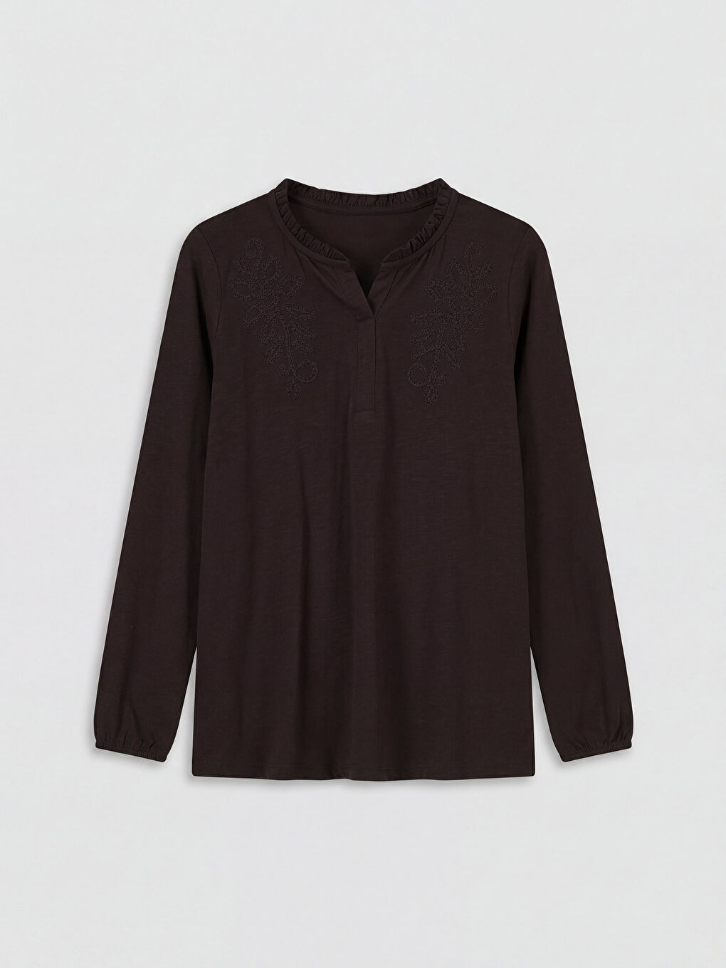 Kahverengi Kaçık Yaka Nakışlı Bluz