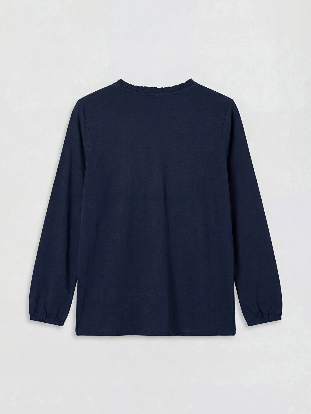 Lacivert Kaçık Yaka Nakışlı Bluz-1