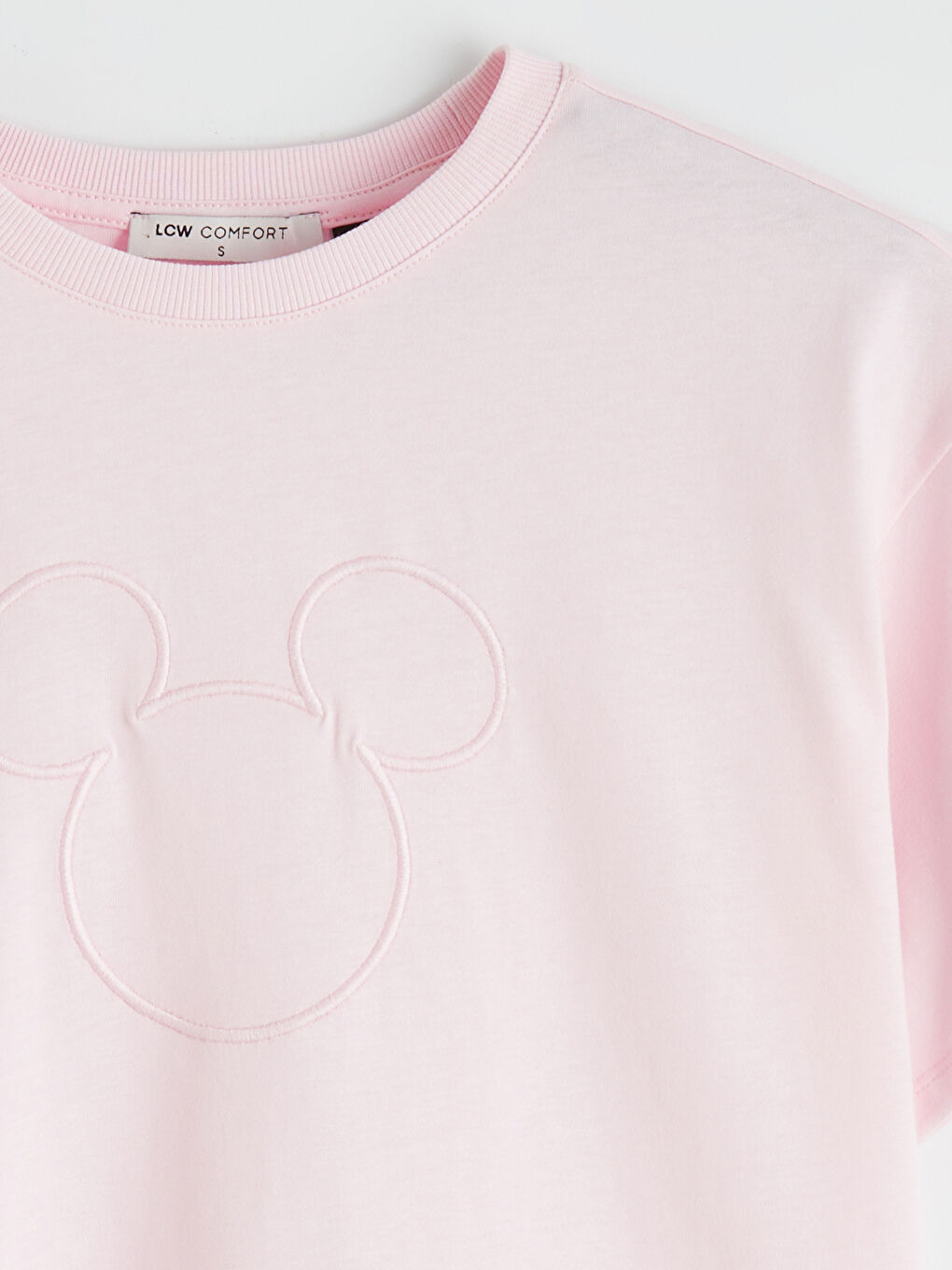 Pembe Bisiklet Yaka Mickey Mouse Baskılı Kadın Tişört-1