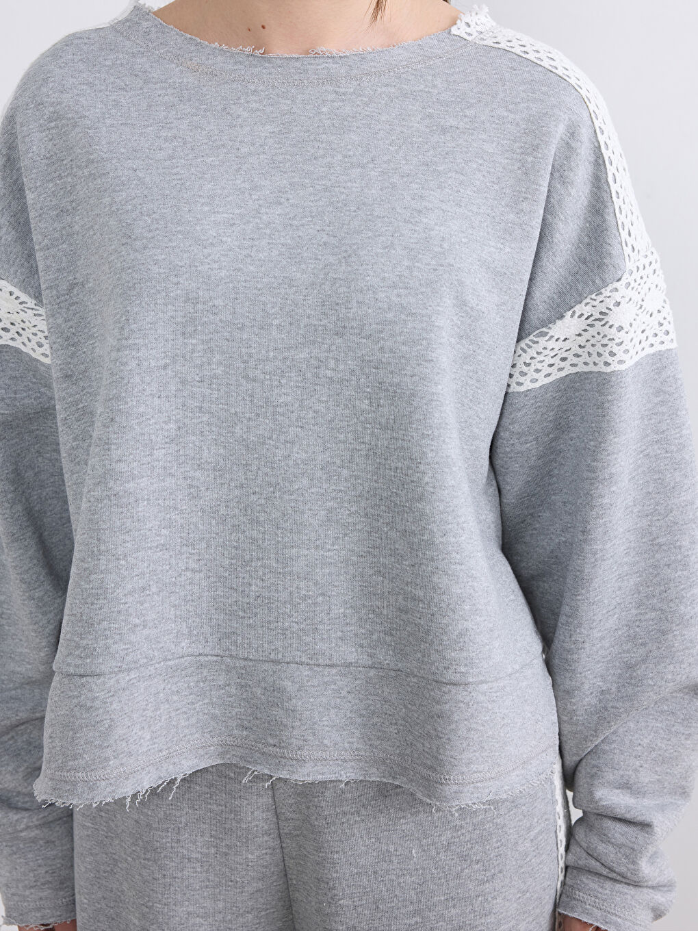 Gri Petite Bisiklet Yaka Kadın Sweatshirt-2