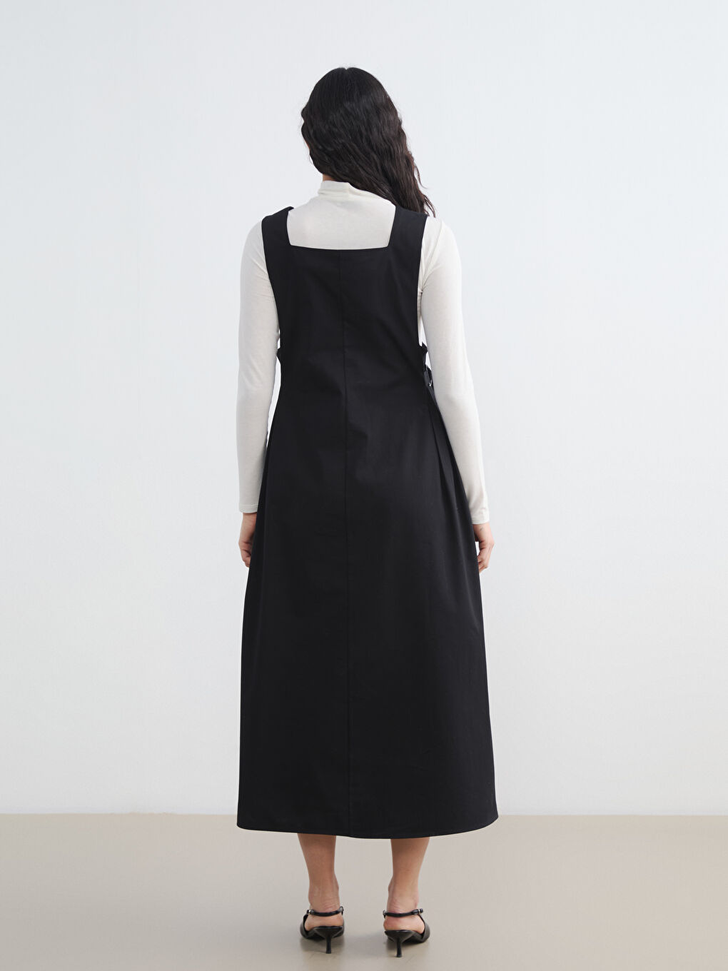 Siyah Kare Yaka Jile Elbise-3