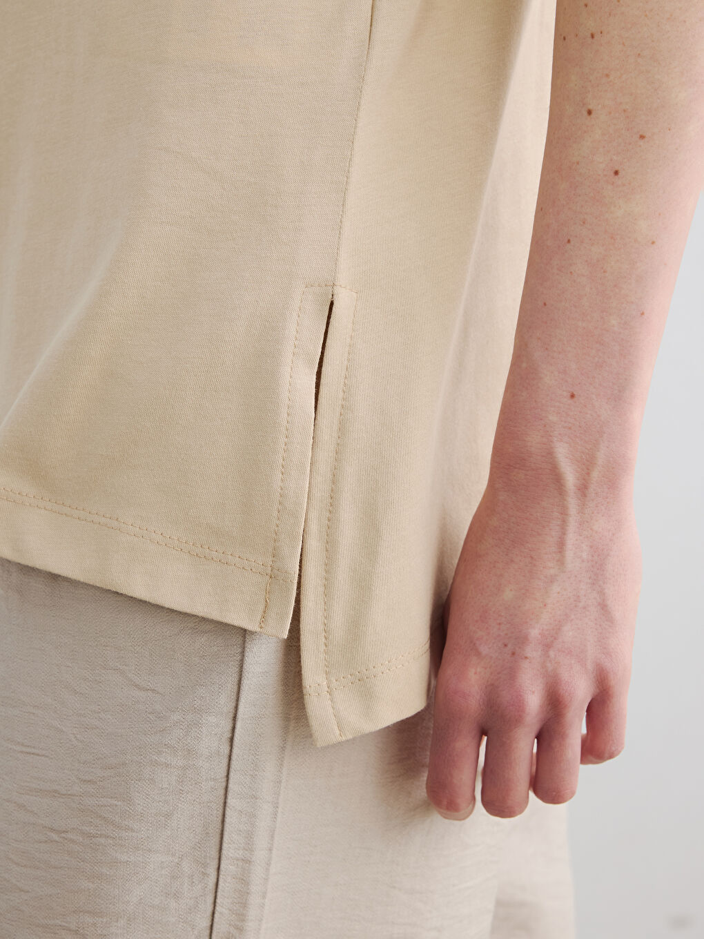 Crew Neck Printed Women's T-Shirt-2