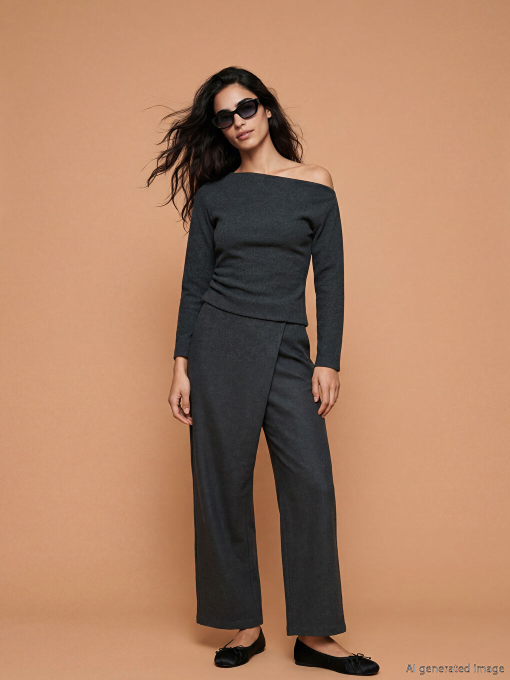 Pantalon Femme à Coupe Croisée