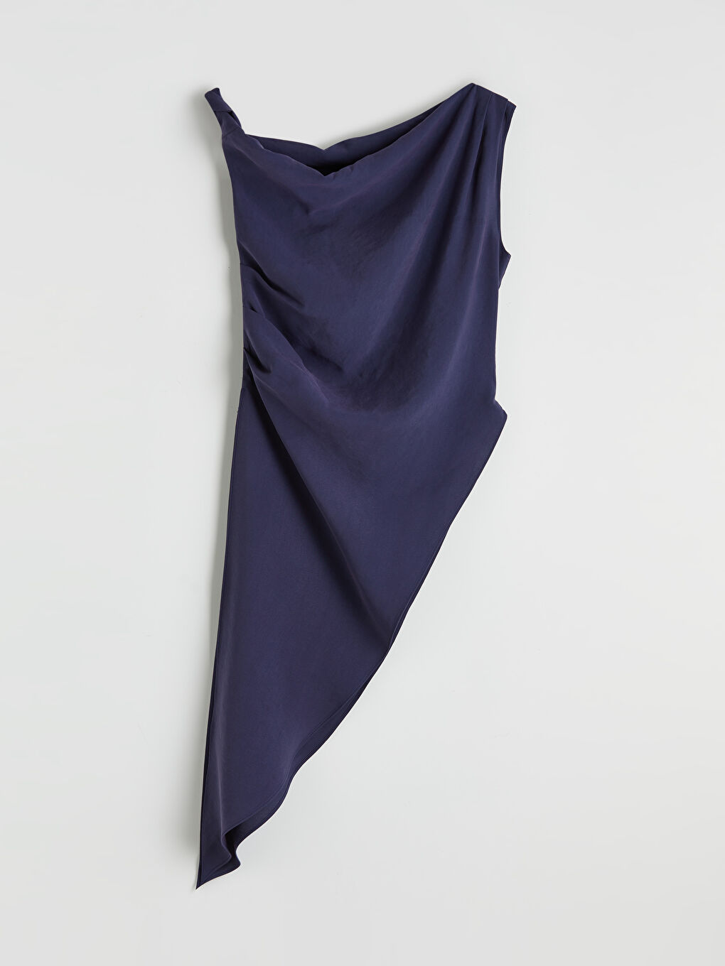 Lacivert Dökümlü Yaka Modal Karışımlı Asimetrik Kesim Bluz-1