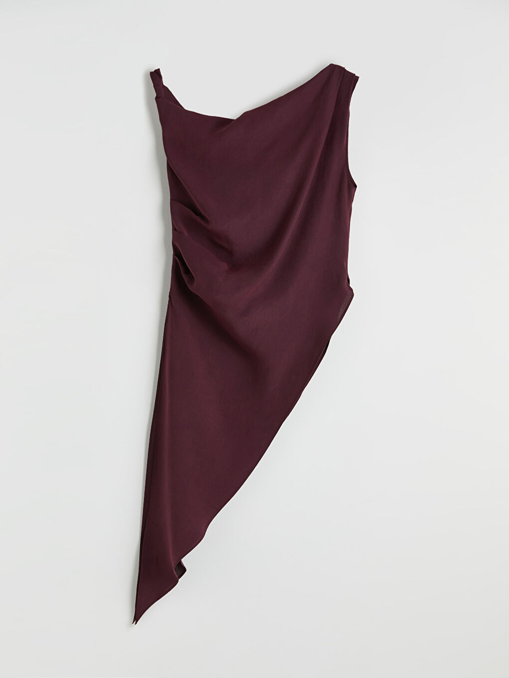 Bordo Dökümlü Yaka Modal Karışımlı Asimetrik Kesim Bluz-1