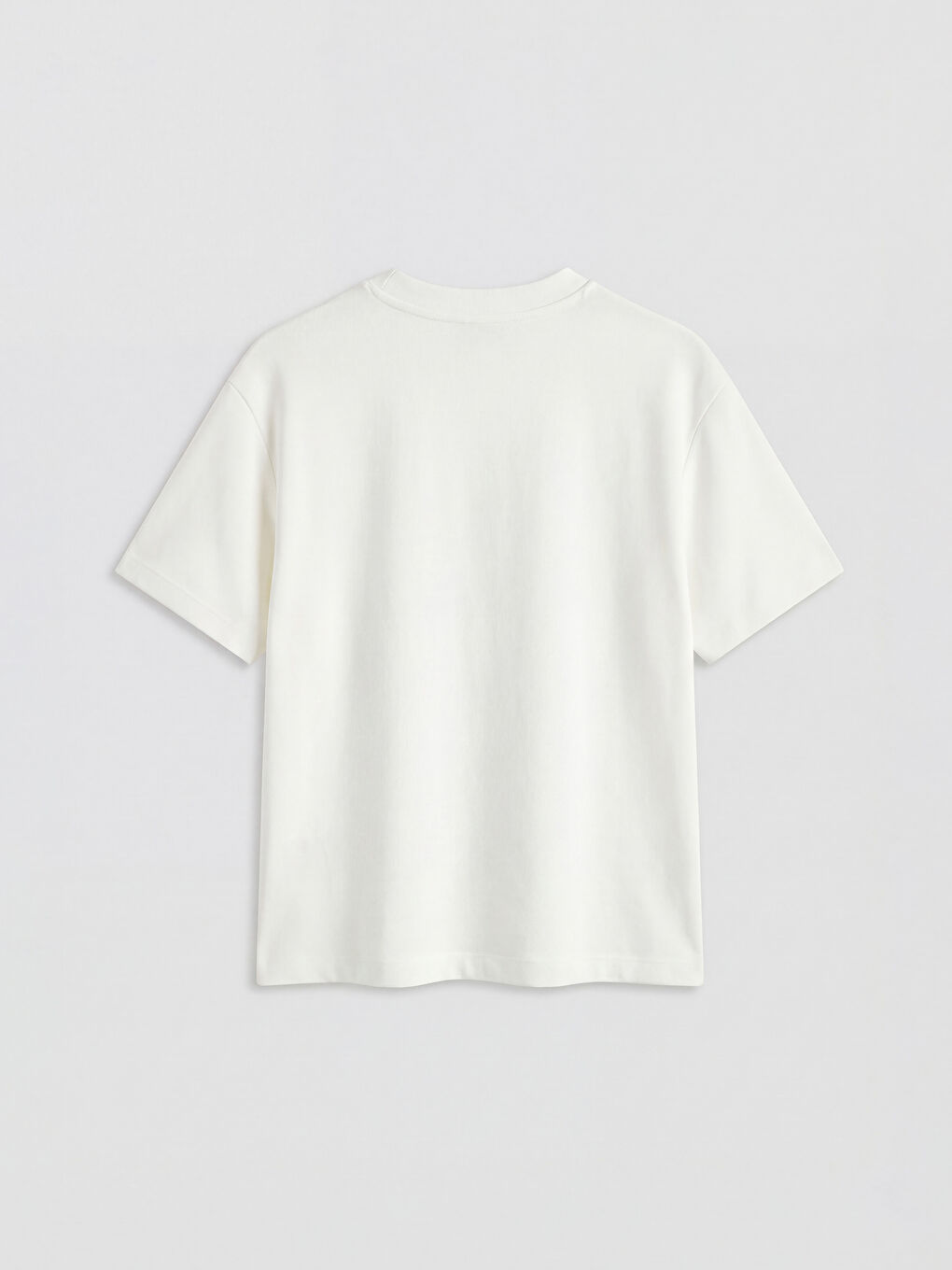 Ekru Çiçek Aplikeli Soft Touch Kadın Tişört-1