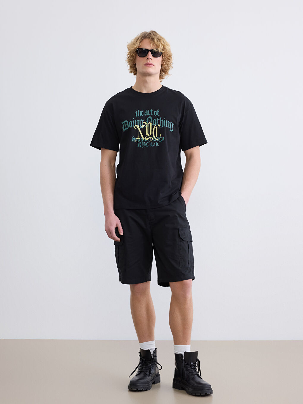 Siyah Bisiklet Yaka NYC Baskılı Erkek Tişört-1