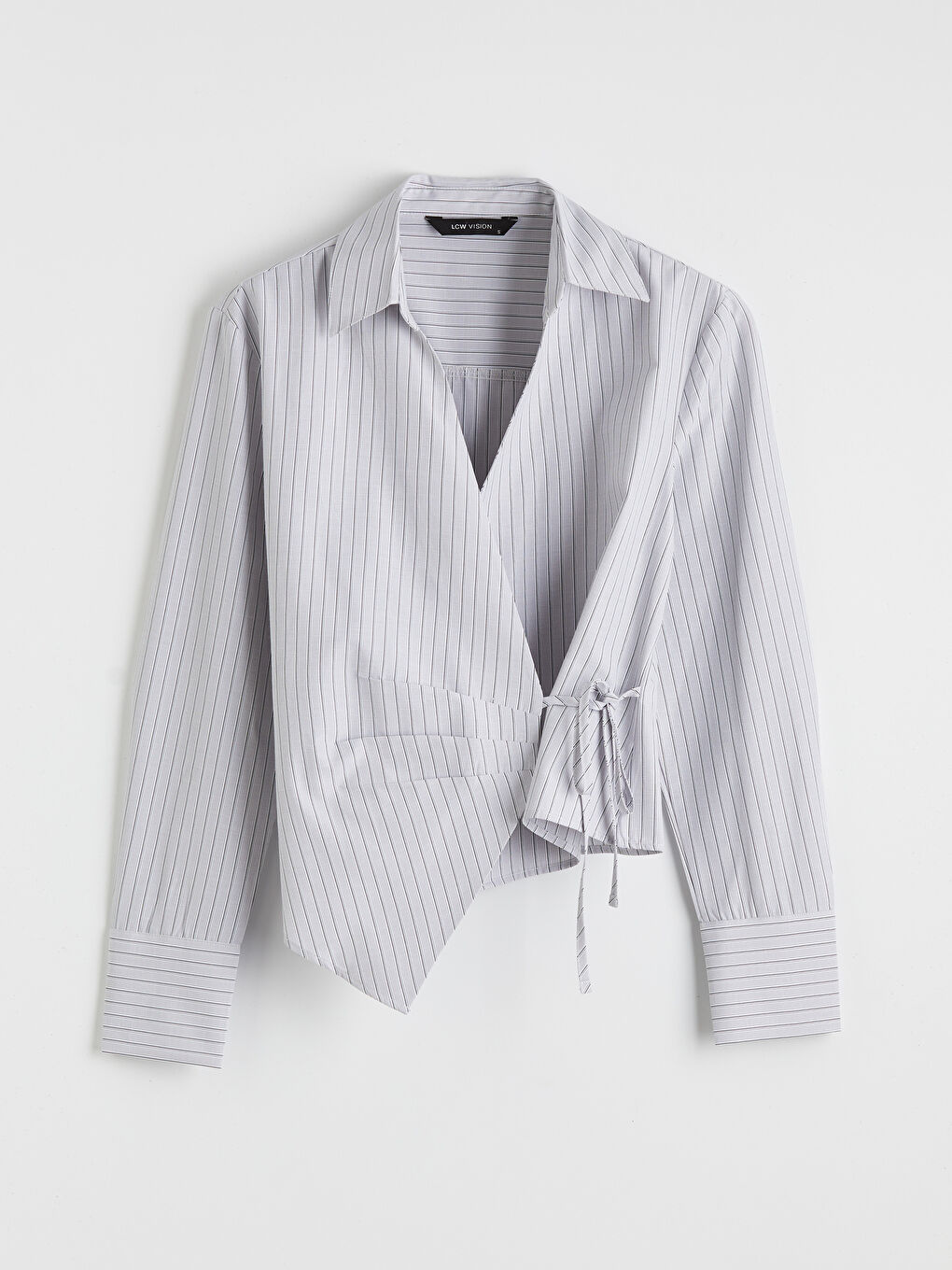 Gri Kruvaze Yaka Çizgili Kadın Gömlek