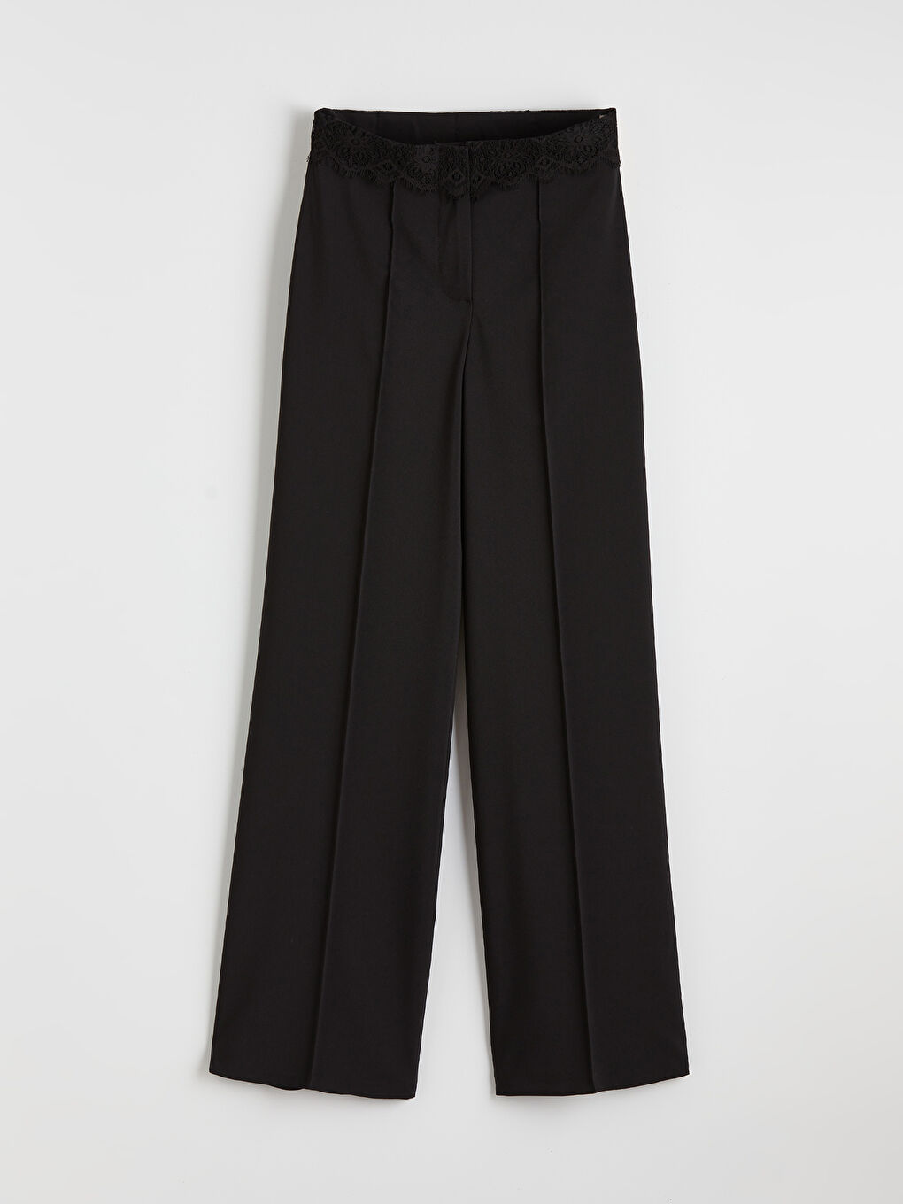 Siyah Standart Fit Dantel Detaylı Kadın Pantolon