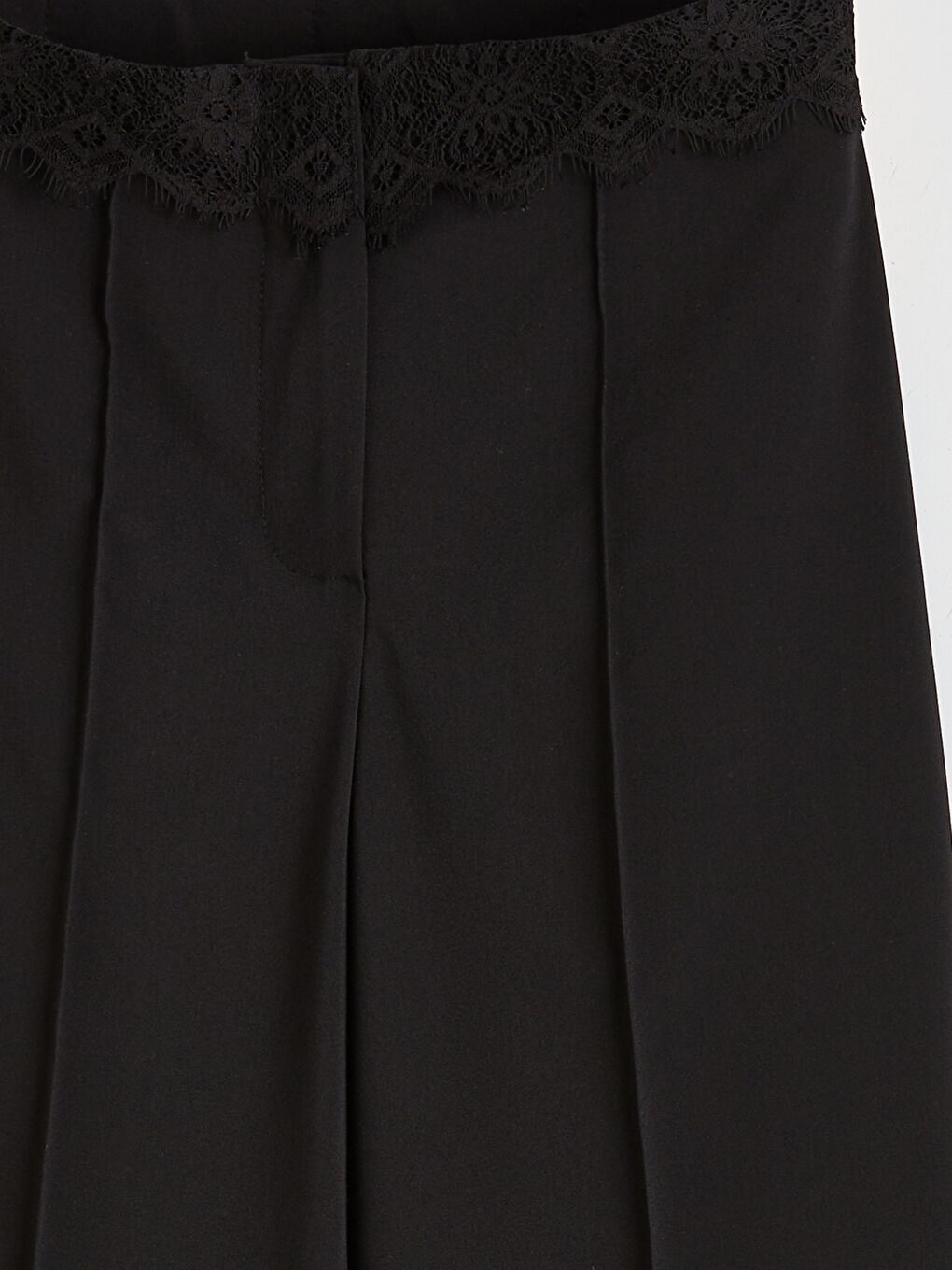 Siyah Standart Fit Dantel Detaylı Kadın Pantolon-2