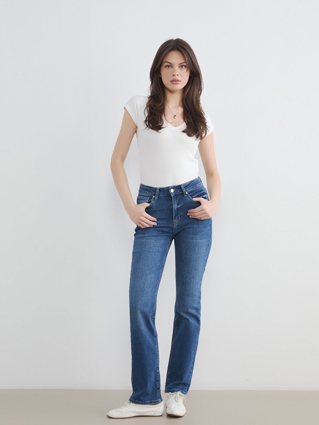 İndigo Normal Bel Straight Fit Kadın Jean Pantolon