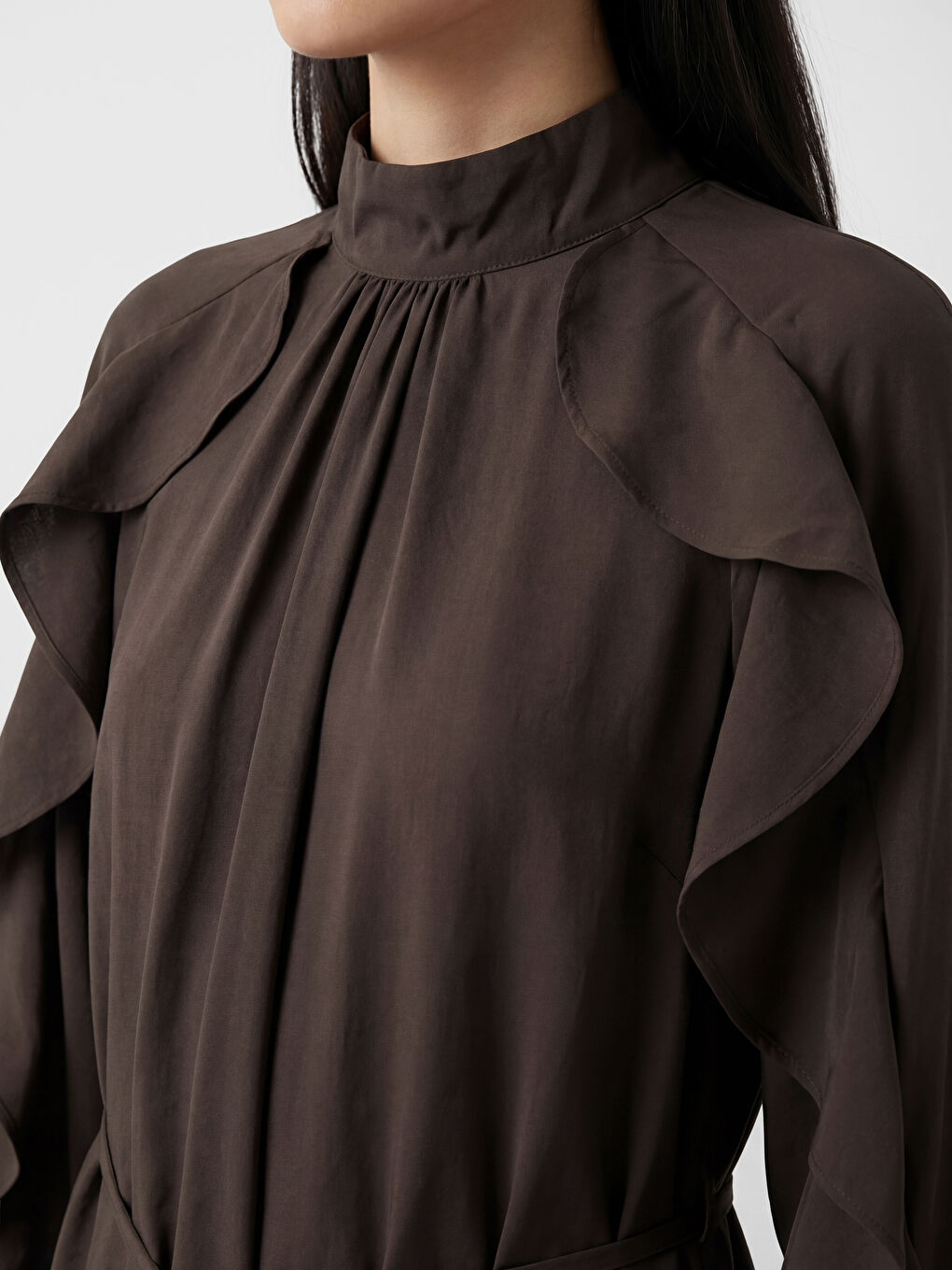 Kahverengi Dik Yaka Fırfırlı A Kesim Elbise-1