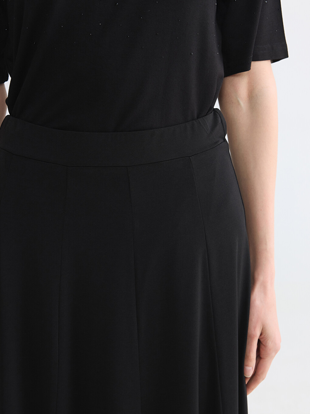 Elastic Waist Pleated Skirt-4
