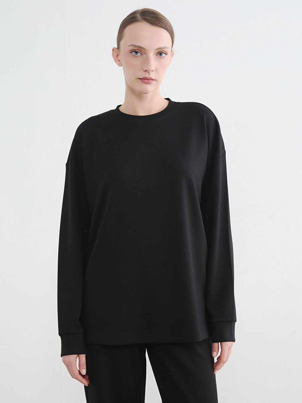 Siyah Taşlı Soft Touch Oversize Kadın Sweatshirt