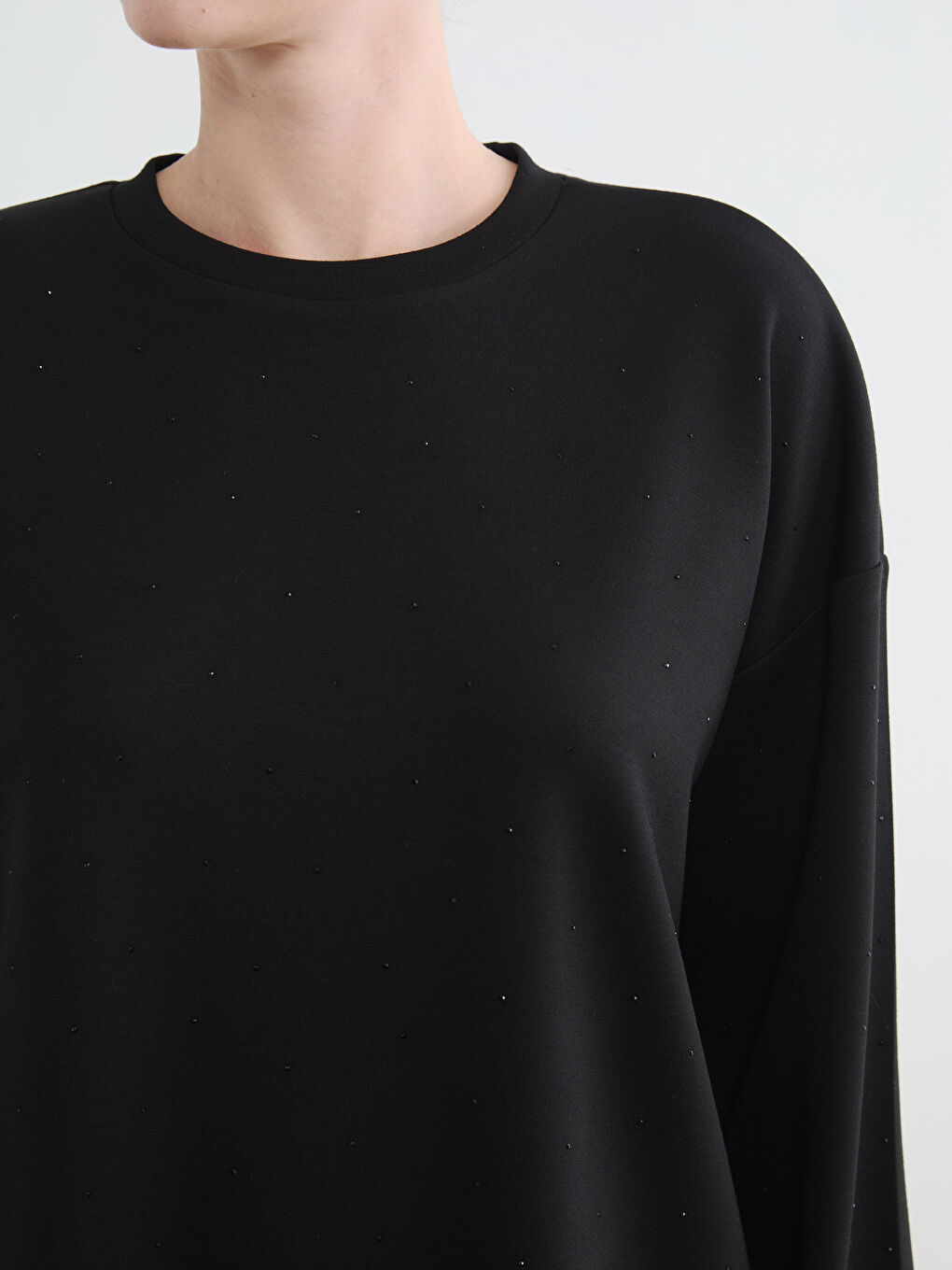 Siyah Taşlı Soft Touch Oversize Kadın Sweatshirt-2