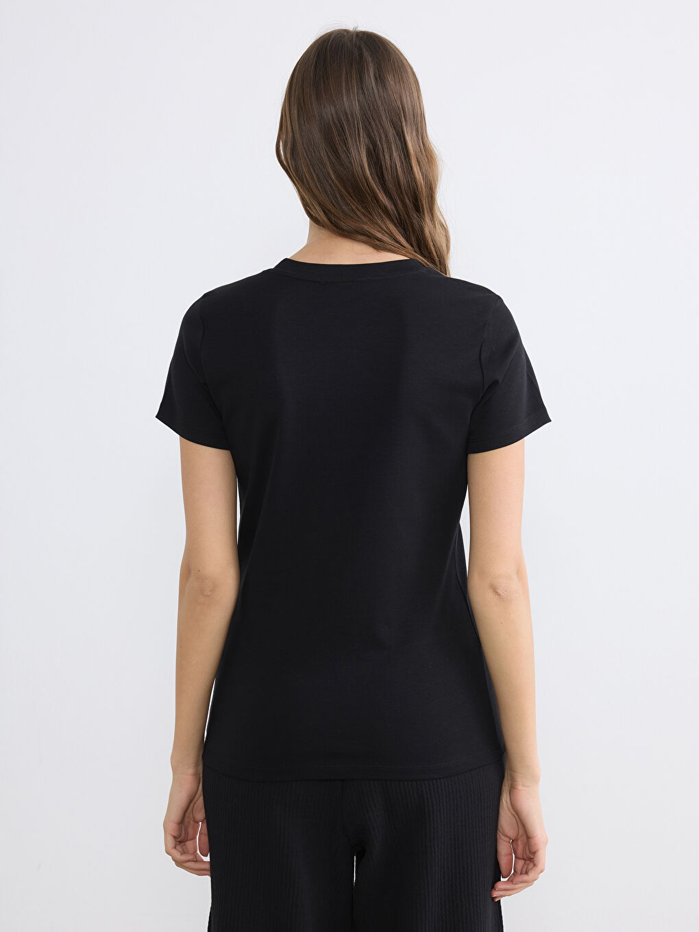 Дамска тениска с обло деколте-3