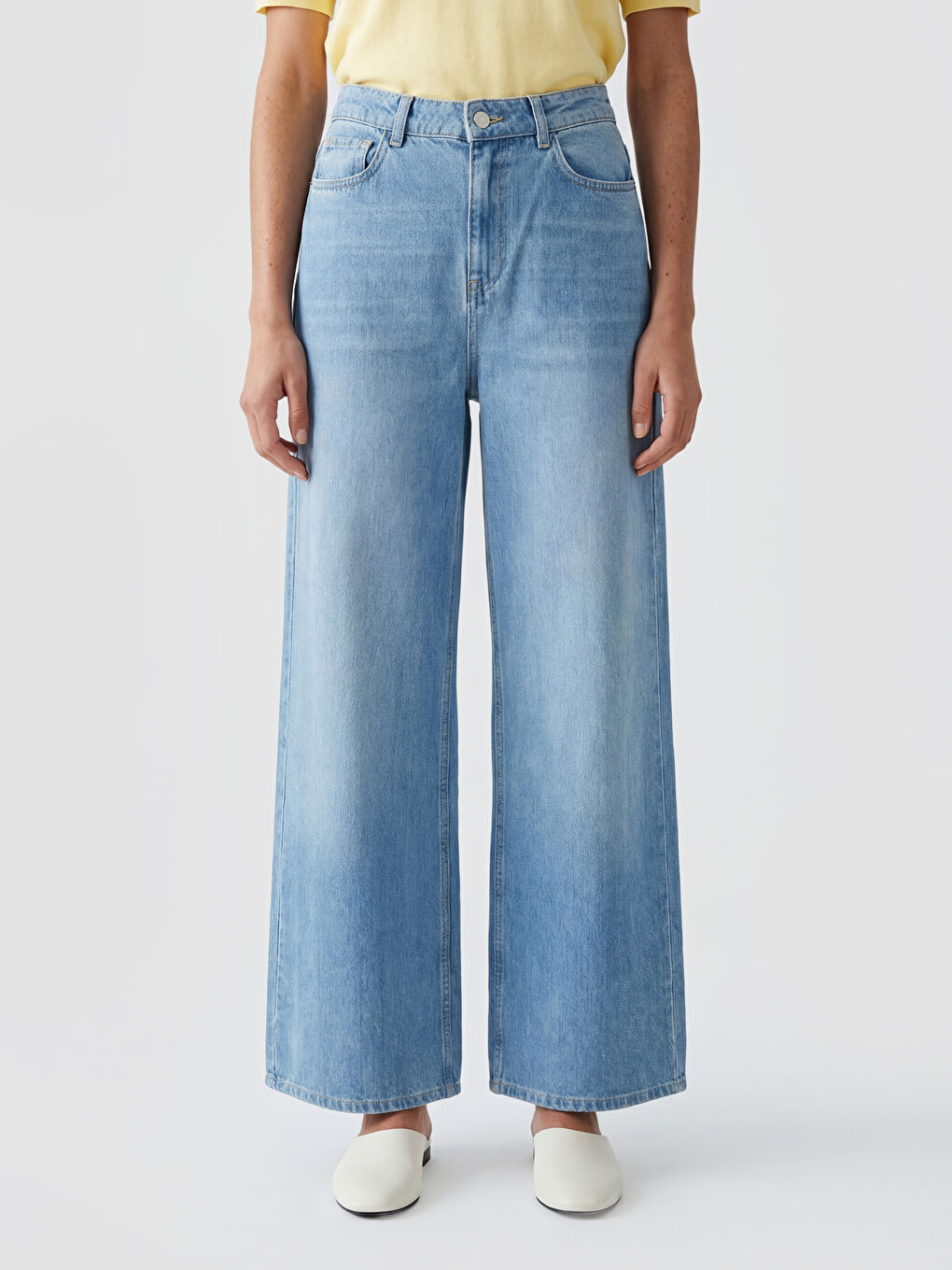 Женские джинсы широкого кроя-1