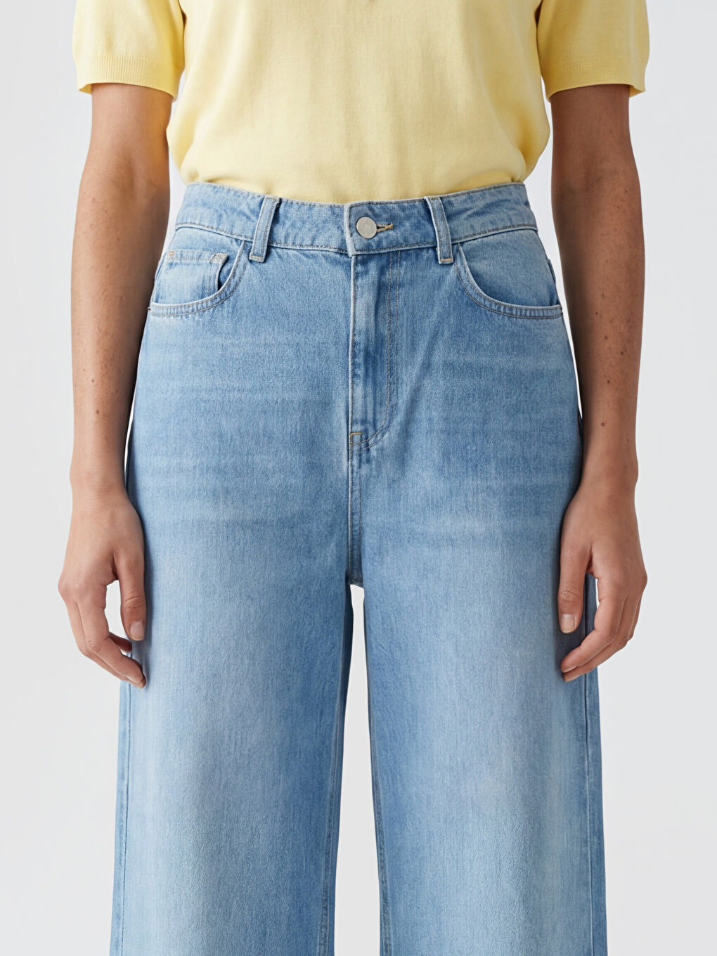 Женские джинсы широкого кроя-3