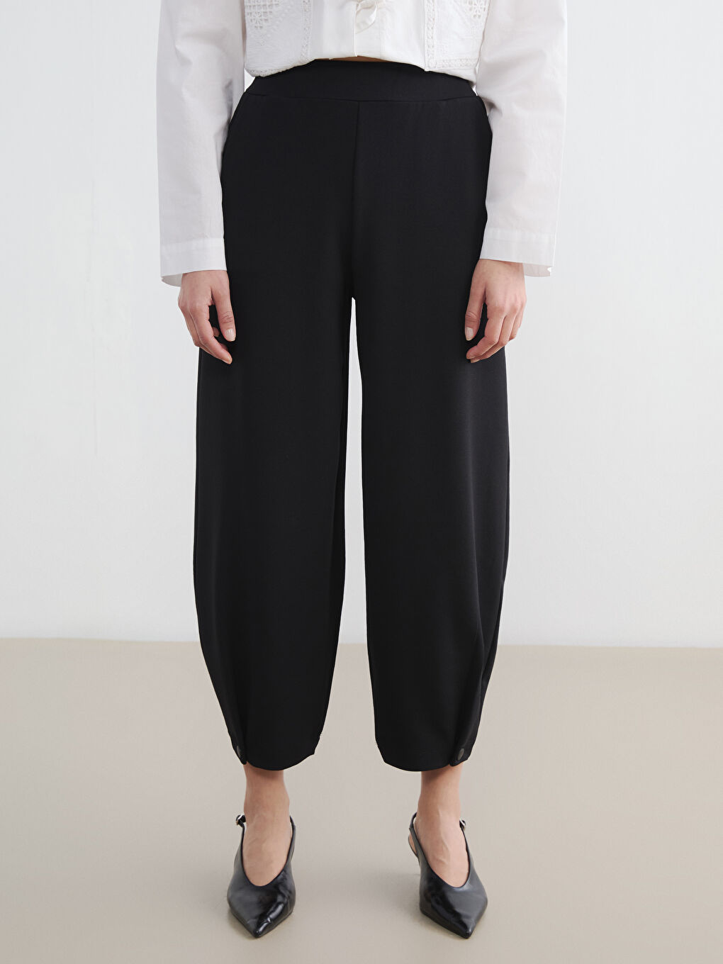Siyah Beli Lastikli Kadın Pantolon-1