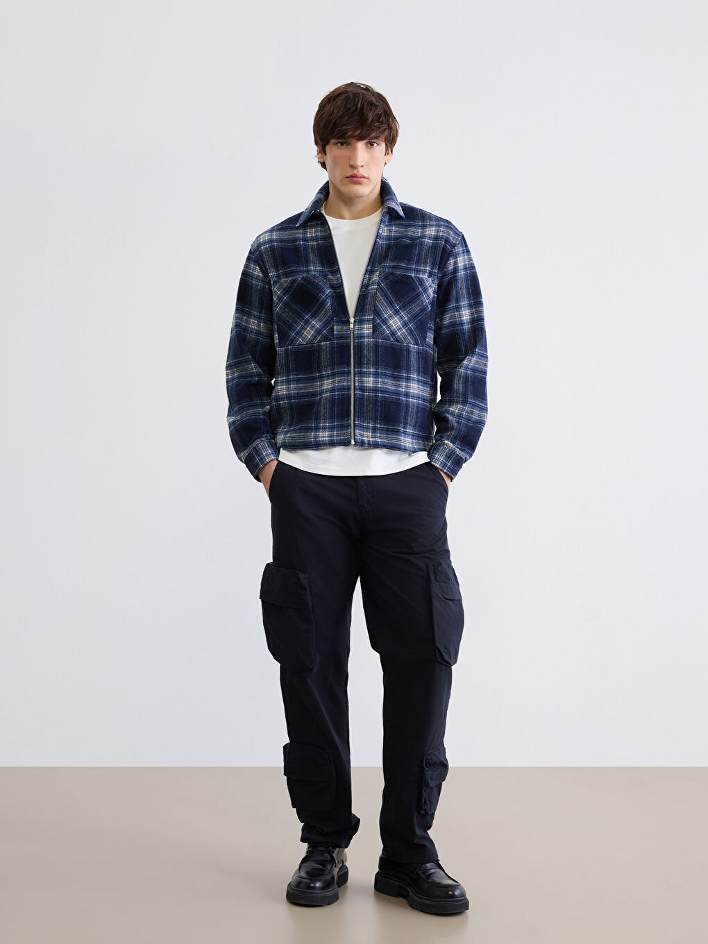 Siyah Rahat Kalıp Erkek Kargo Pantolon