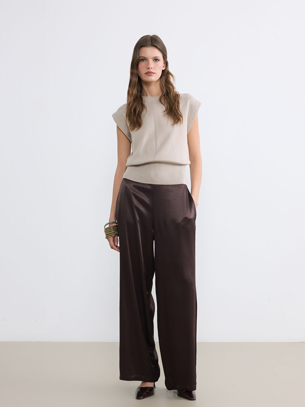 Kahverengi Beli Lastikli Dokulu Kadın Pantolon