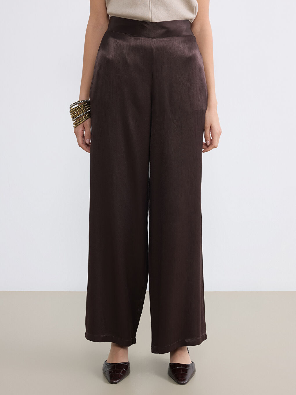 Kahverengi Beli Lastikli Dokulu Kadın Pantolon-1