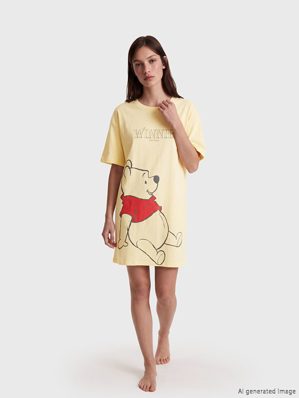 Chemise de nuit imprimée Winnie l'ourson pour femme-1