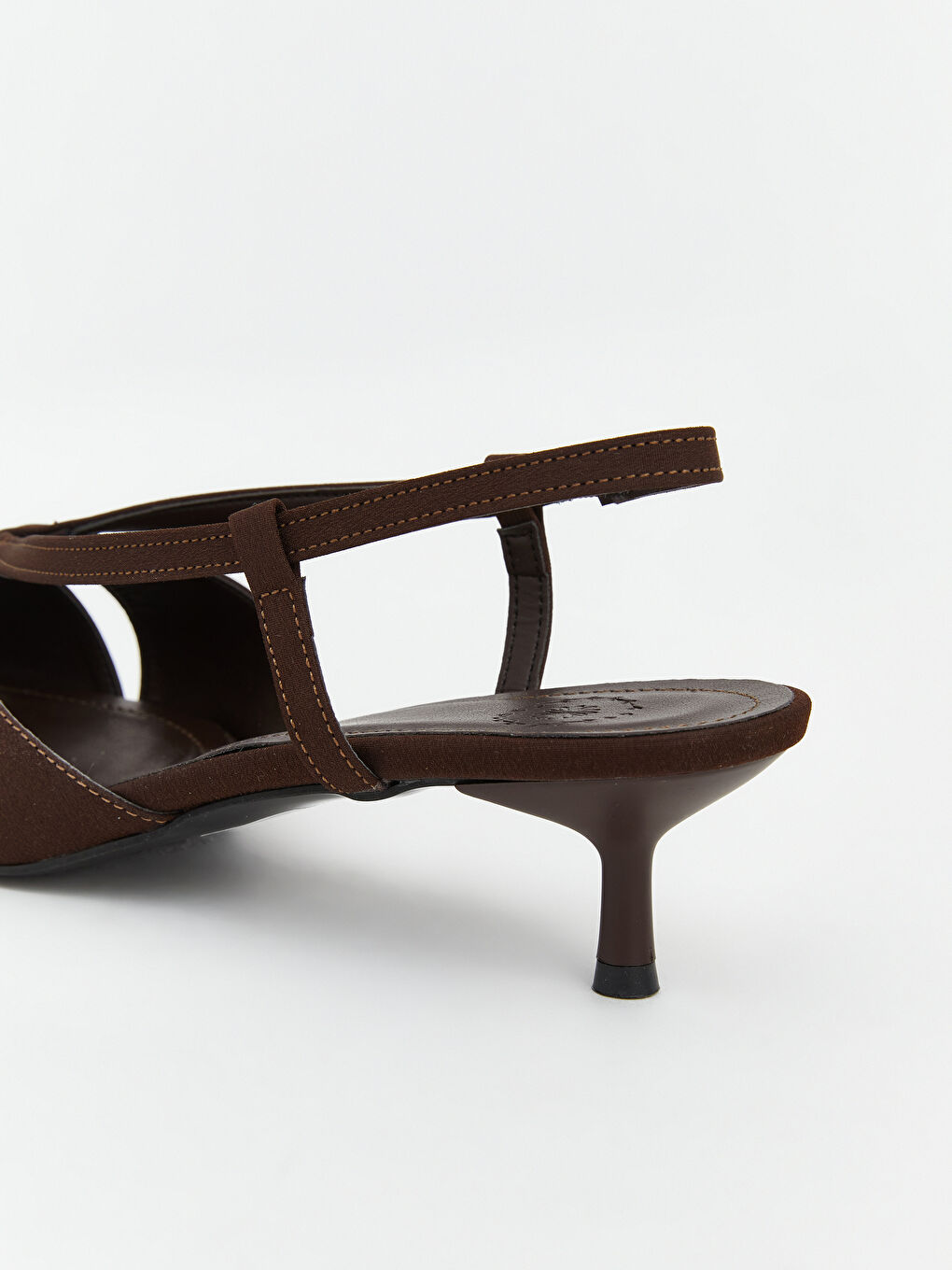 Kahverengi Sivri Burun Kadın Topuklu Ayakkabı-4