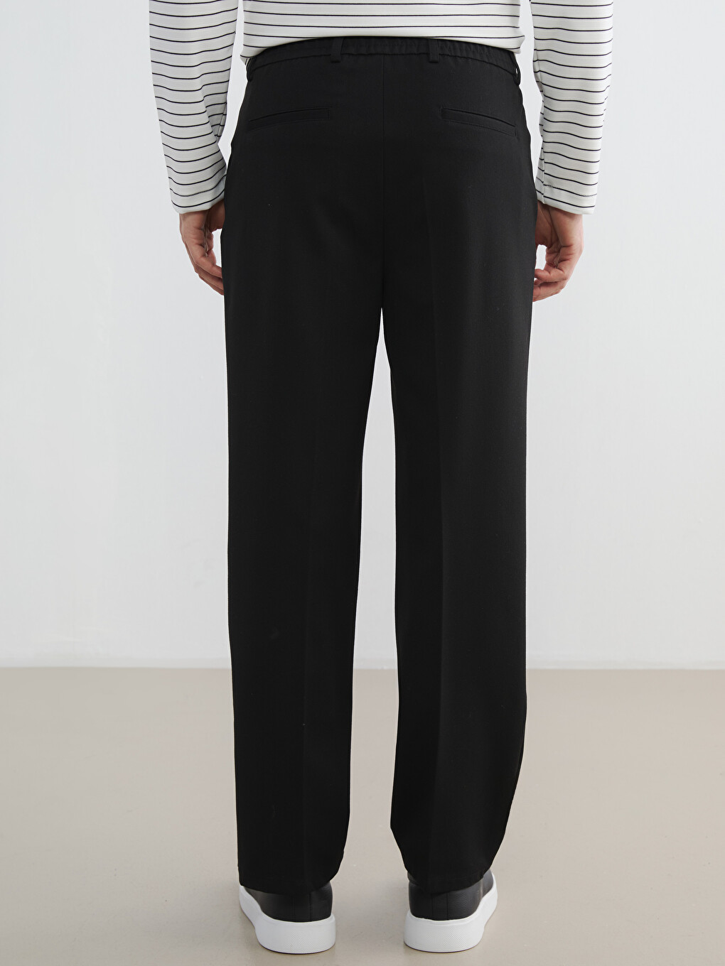 Loose Fit Men's Pleated Trousers-3