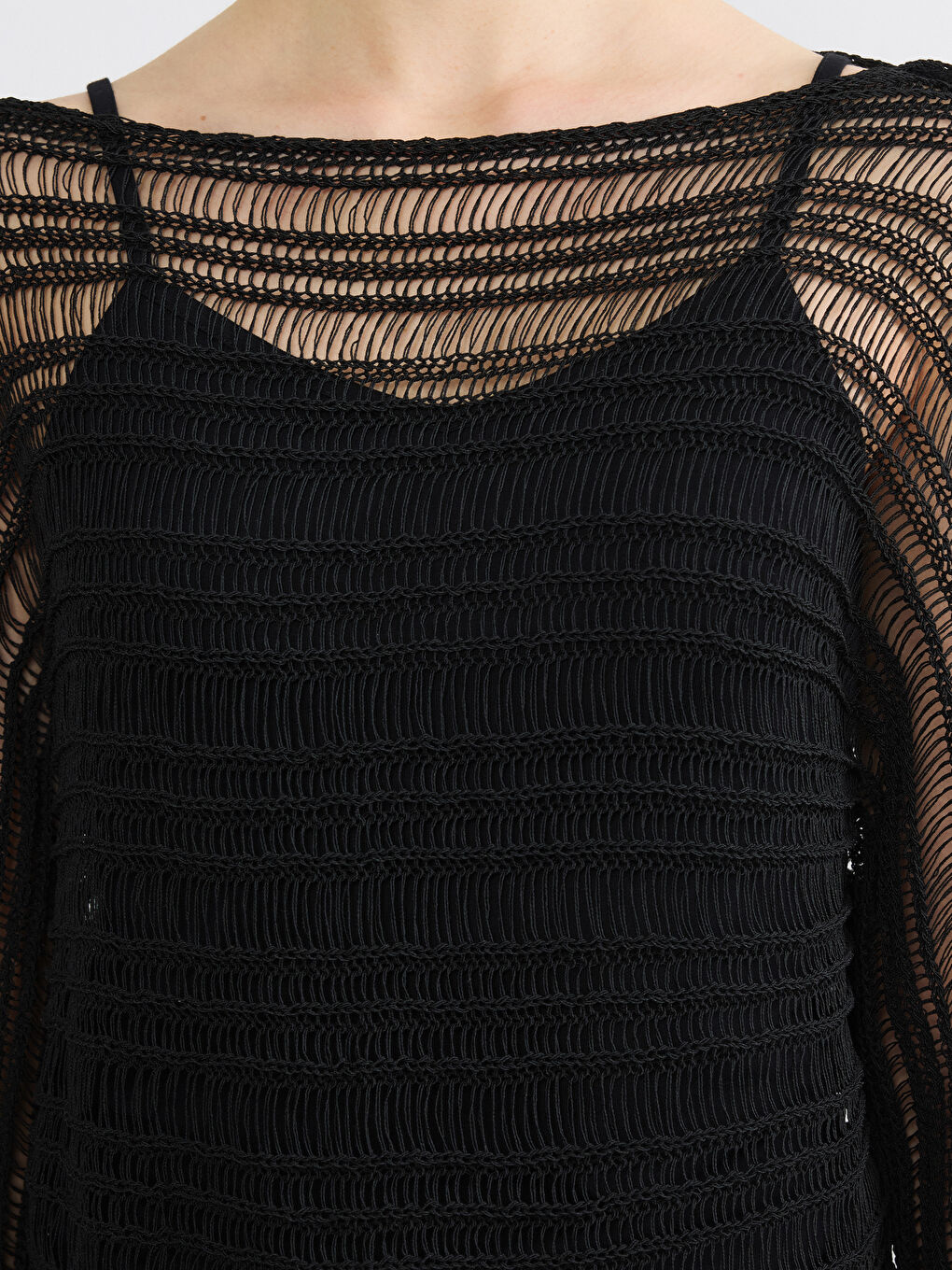 Siyah Kayık Yaka Ajurlu Kadın Triko Kazak-3