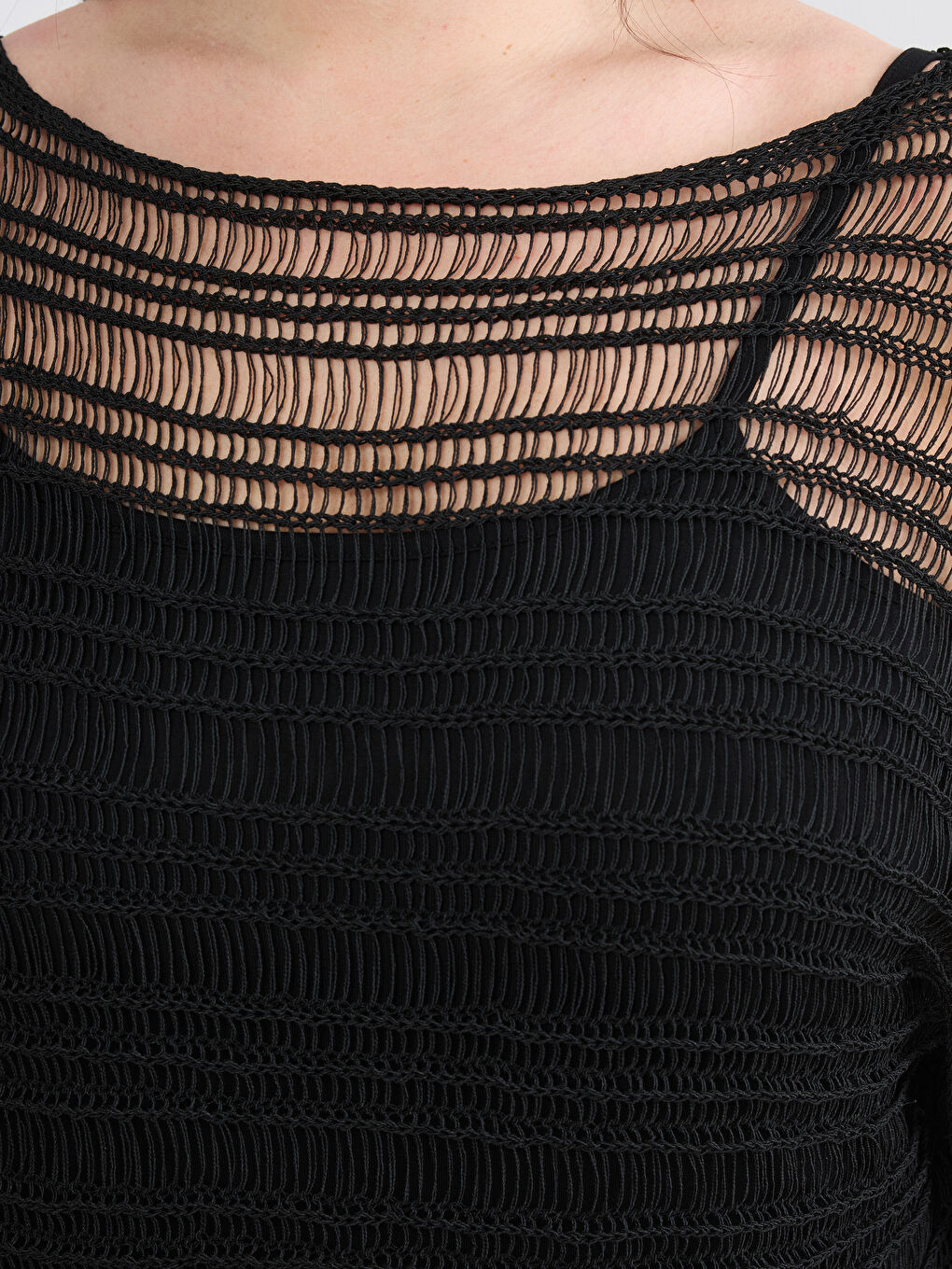 Siyah Kayık Yaka Ajurlu Kadın Triko Kazak-6