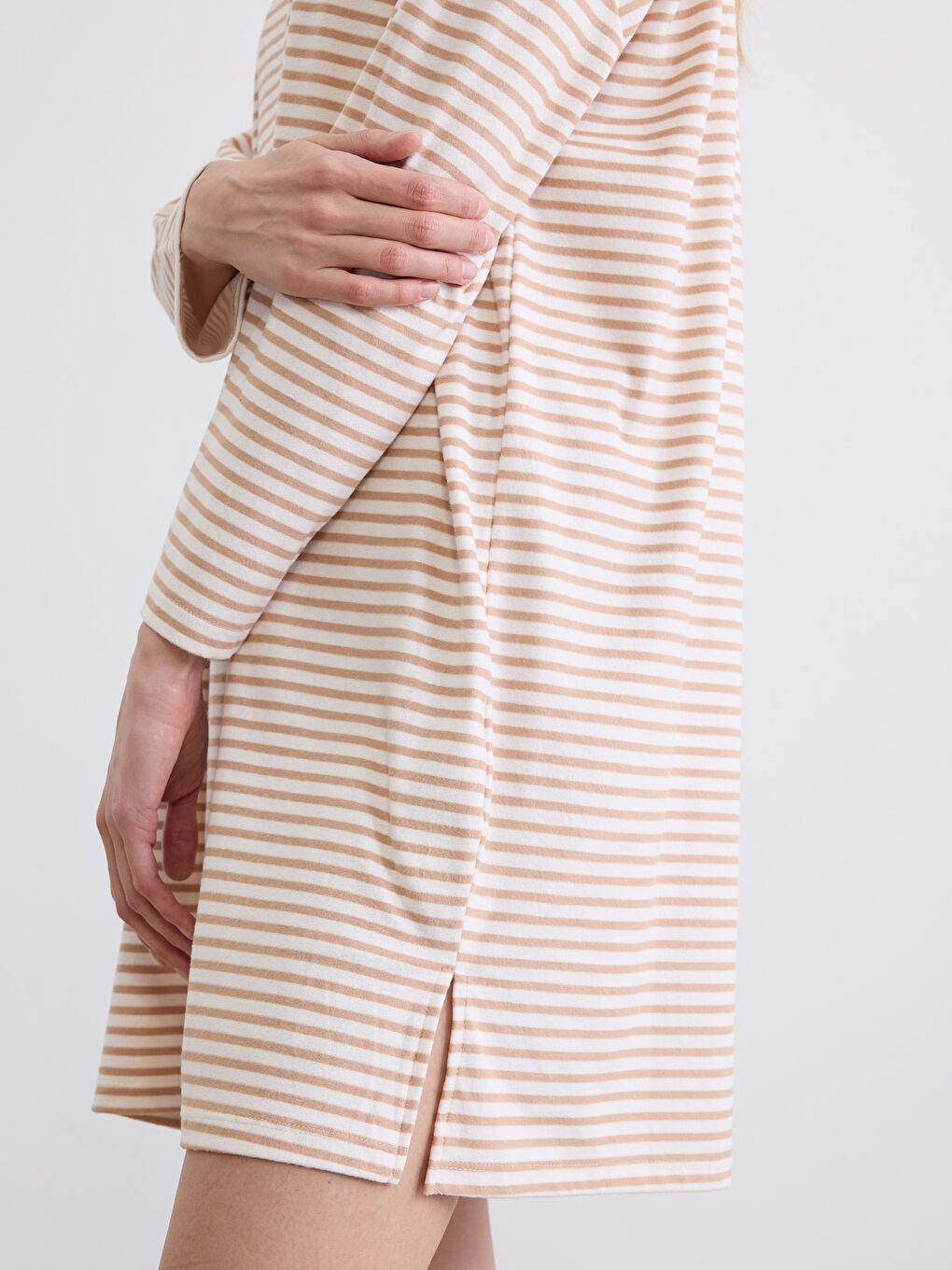 Crew Neck Striped Women's Nightdress-2